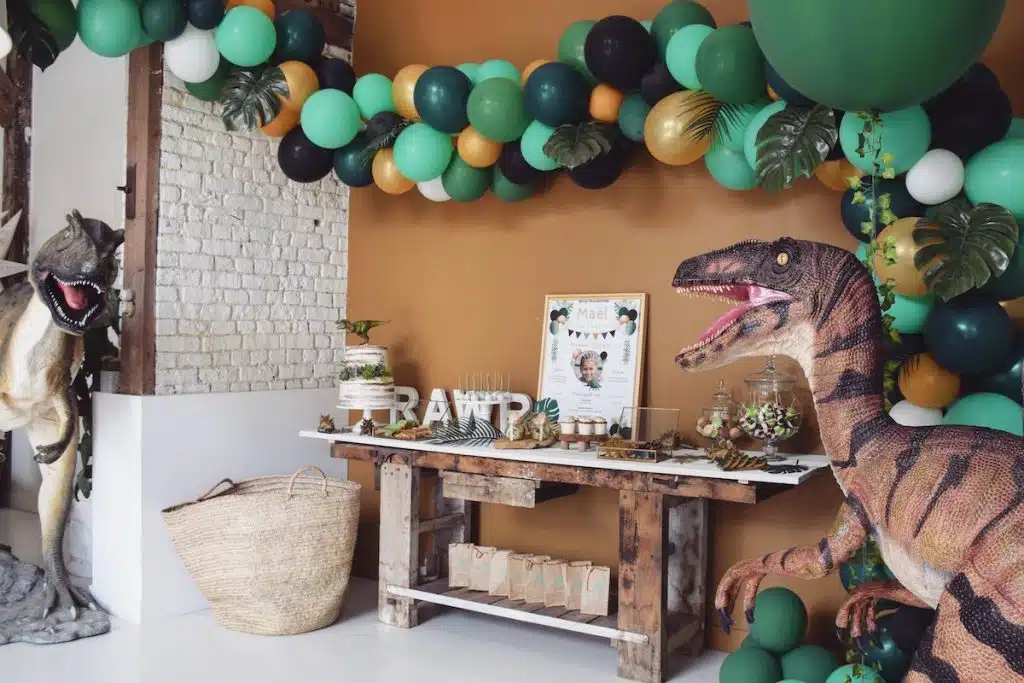Comment décorer pour un anniversaire dinosaure