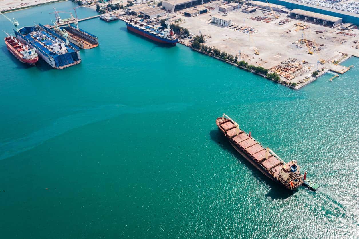 Déménagement en Outre-mer : optez pour le transport maritime avec conteneur 
